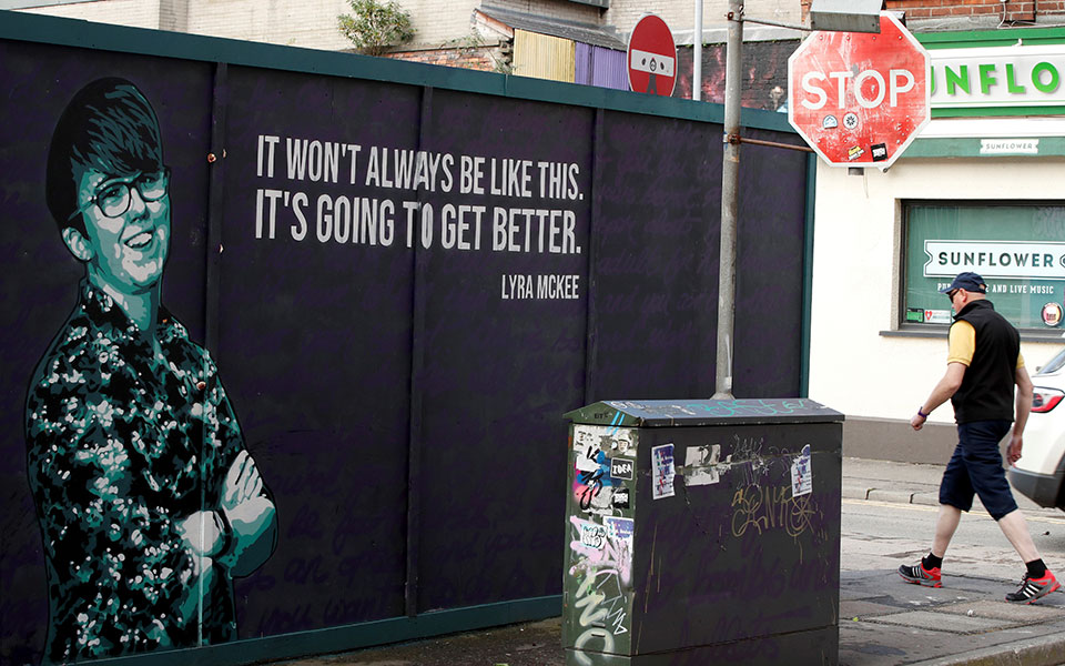 βόρεια-ιρλανδία-τέσσερις-συλλήψεις-σ-561499459