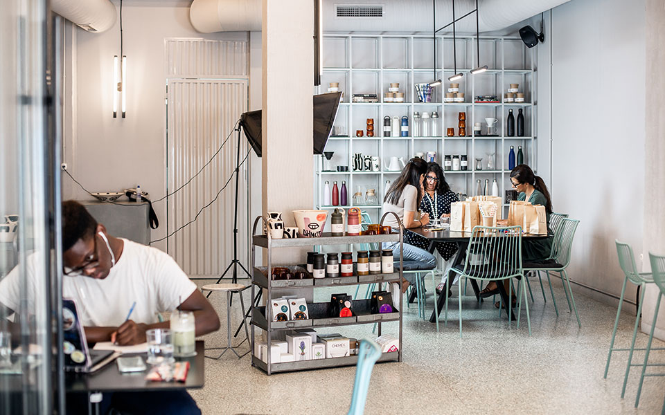 Γαστρονόμος: Πέντε καφέ για να πάμε με το laptop μας-3