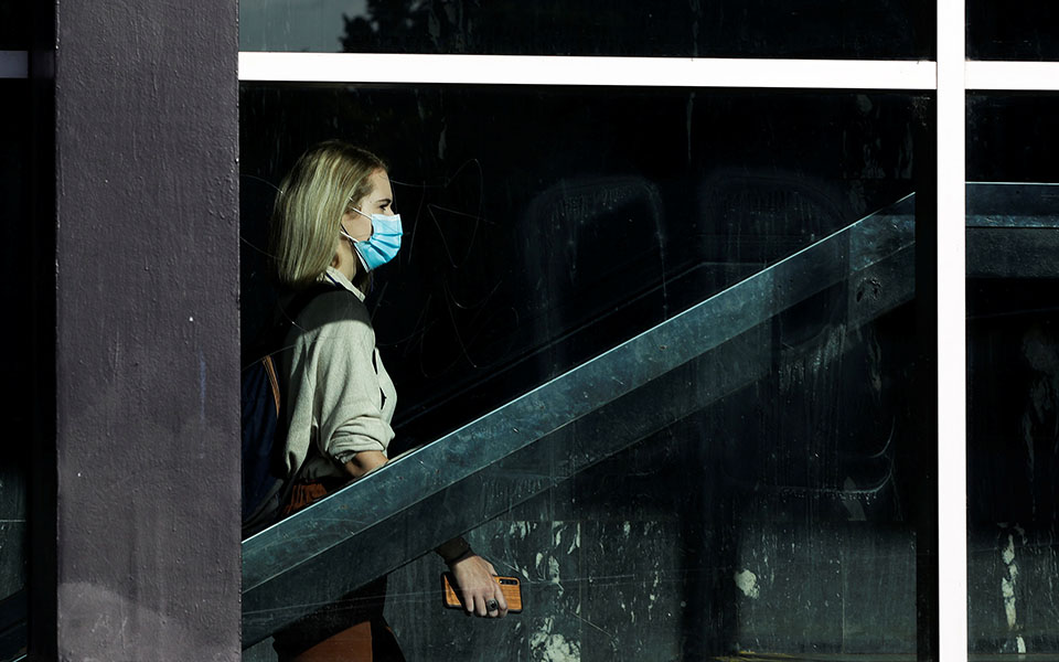 το-37-των-ασθενών-με-covid-19-έχουν-συμπτώματα-έ-561517132