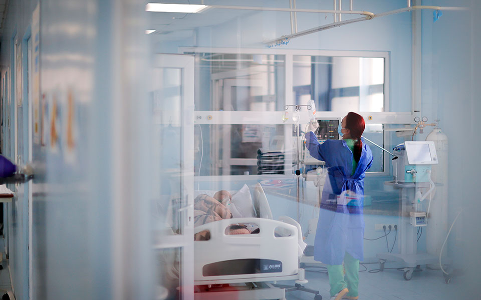 κορωνοϊός-2-919-κρούσματα-31-θάνατοι-369-διασω-561498556