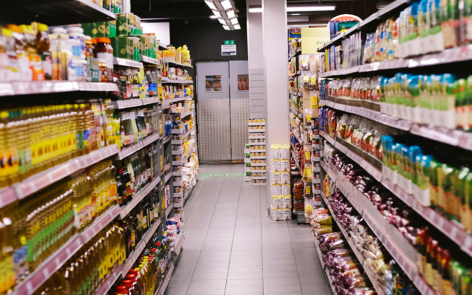 ασφυκτικές-πιέσεις-στη-βιομηχανία-τρ-561503695