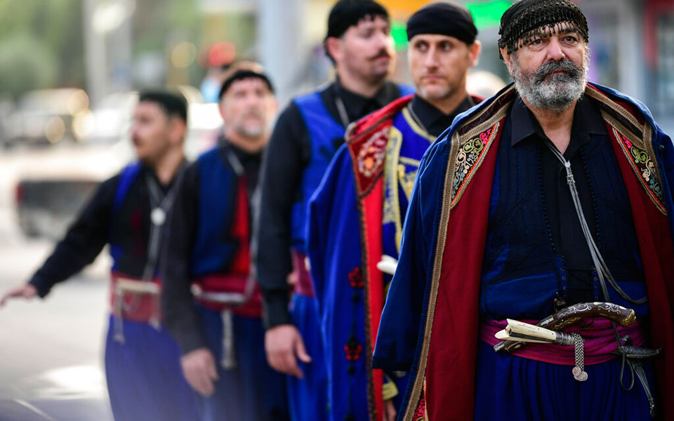 Κηδεία Μίκη Θεοδωράκη: Αποχαιρετισμός με ριζίτικα στον Γαλατά Χανίων-13