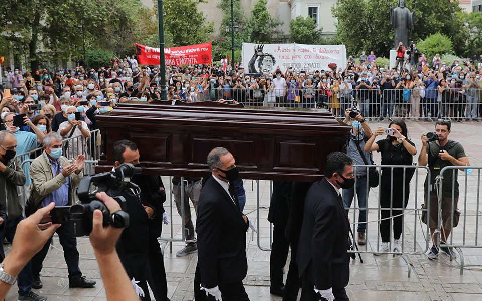 Μίκης Θεοδωράκης: Το τελευταίο αντίο στη Μητρόπολη-7