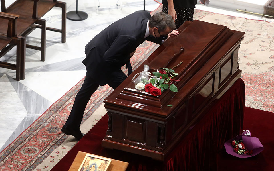 Μίκης Θεοδωράκης: Το τελευταίο αντίο στη Μητρόπολη-3