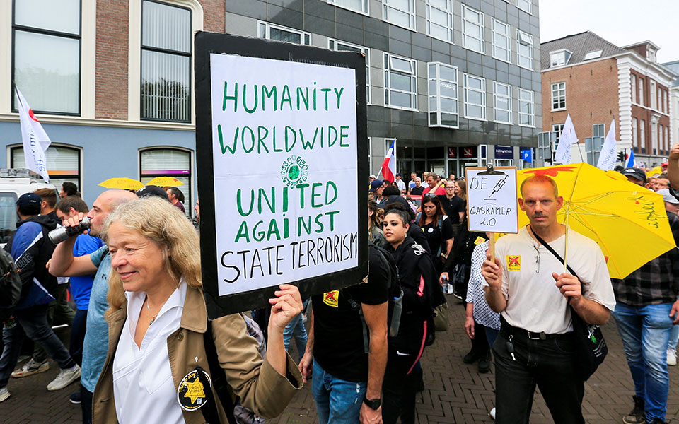 ολλανδία-διαμαρτυρίες-κατά-του-πάσου-co-561512863