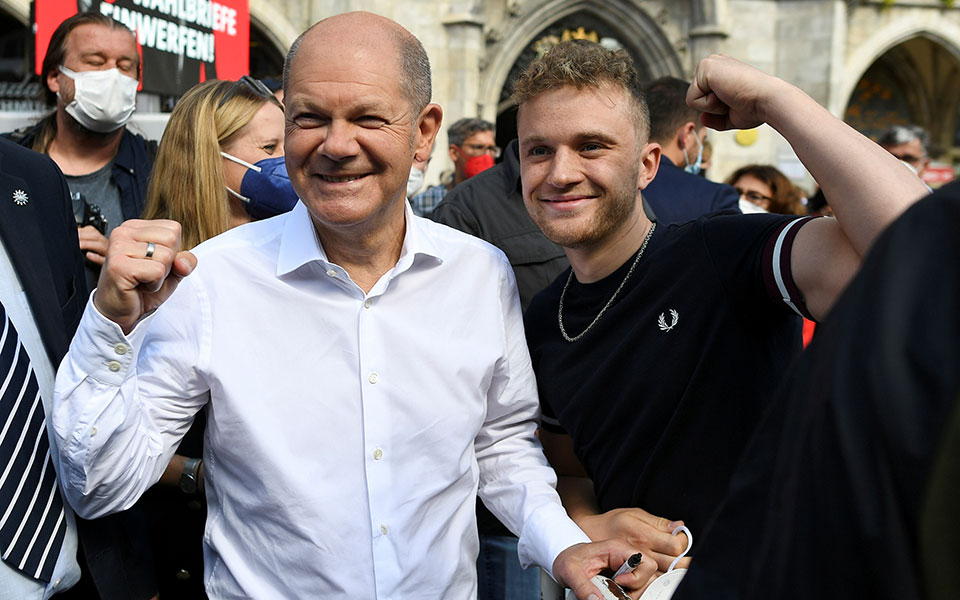 όλαφ-σολτς-δεν-επαναπαυόμαστε-λόγω-τω-561506023