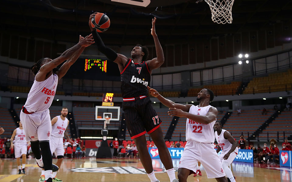 την-πρωτιά-ο-ολυμπιακός-98-93-τη-μονακό-561487546