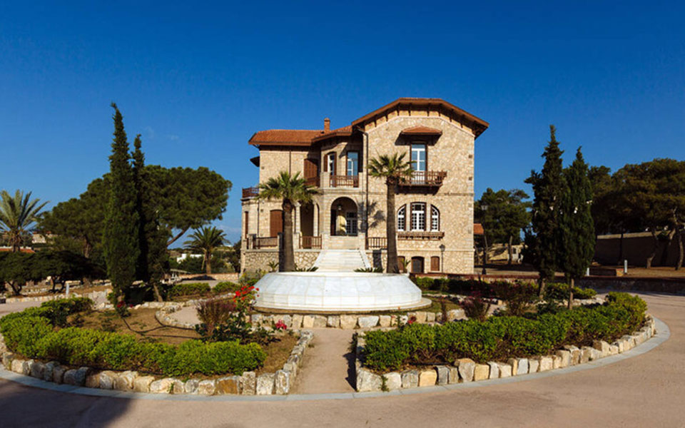 Ντελαγκράτσια: Ένα τρυφερό βιβλίο για το θέρετρο μιας άλλης εποχής-1