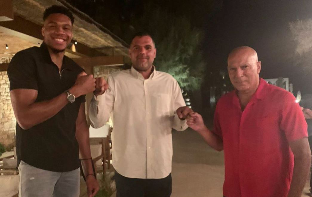 δημήτρης-παπανικολάου-είμαι-στο-φάσ-561497200