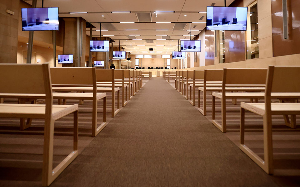 δίκη-για-τις-επιθέσεις-του-2015-στο-παρίσι-561491065