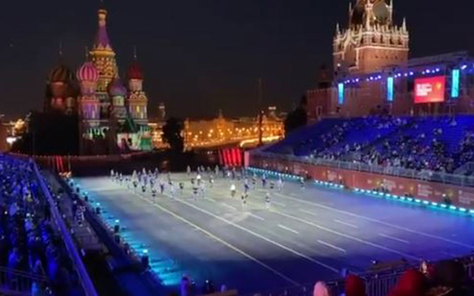 στην-κόκκινη-πλατεία-της-μόσχας-τίμησ-561487045