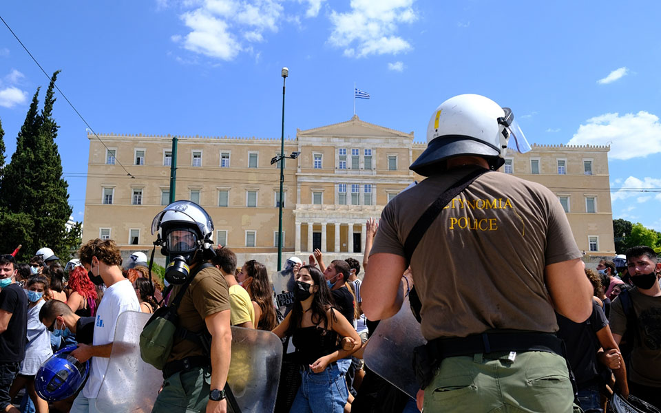 θεοδωρικάκος-δεν-μπορεί-να-κλείνει-η-π-561486424