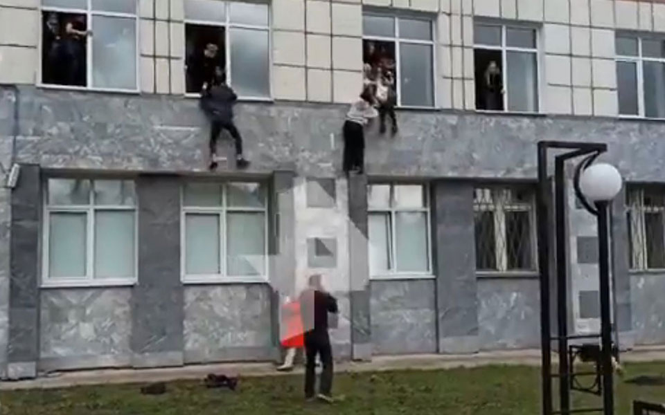 ρωσία-οκτώ-νεκροί-από-τους-πυροβολισμ-561505138