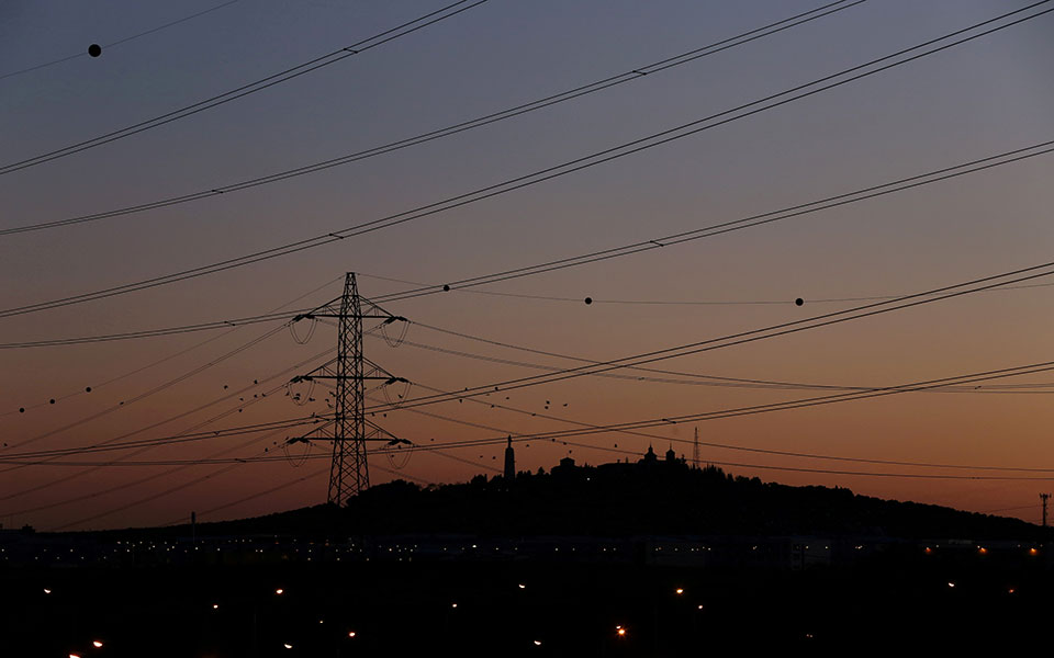 ισπανία-πλαφόν-στην-τιμή-του-φυσικού-α-561497410