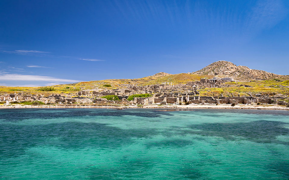 ένα-ολιστικό-ταξίδι-στην-αρχαία-δήλο-561490582