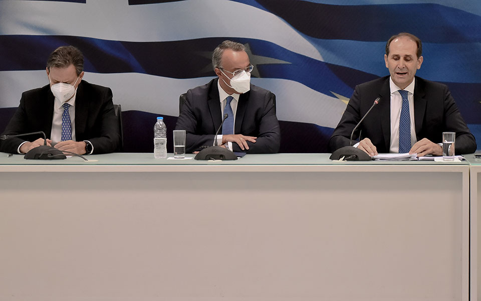 Σταϊκούρας: Αυξάνεται το επίδομα θέρμανσης κατά 20% και επιδοτείται κατά 30 ευρώ η μεγαβατώρα-1