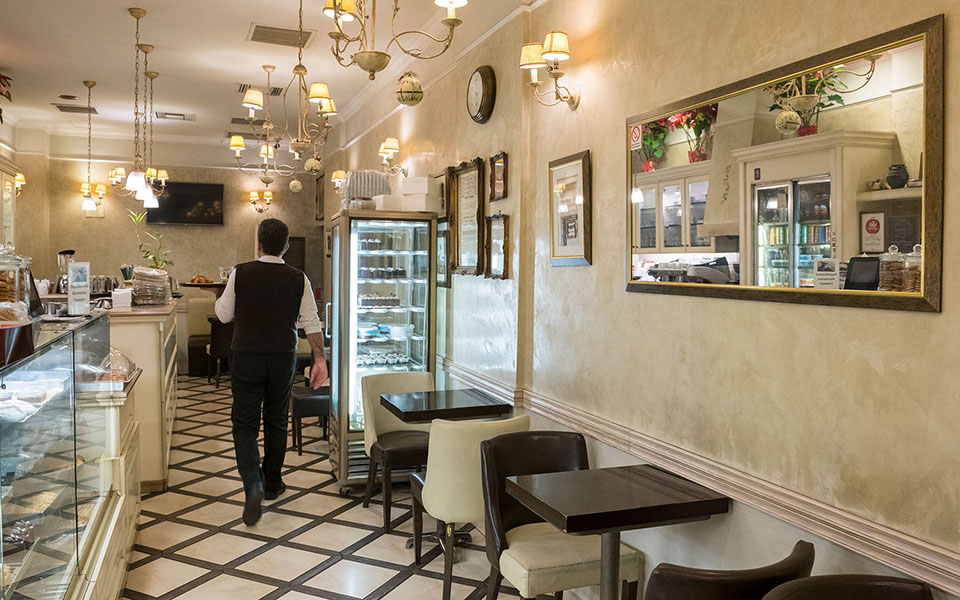 γαστρονόμος-το-πιο-τρυφερό-μαγαζί-της-561516196