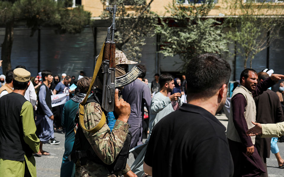 γερμανία-η-κυβέρνηση-των-ταλιμπάν-δε-561490942