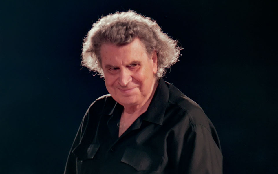 αρχιεπίσκοπος-αναστάσιος-για-μίκη-θε-561484411