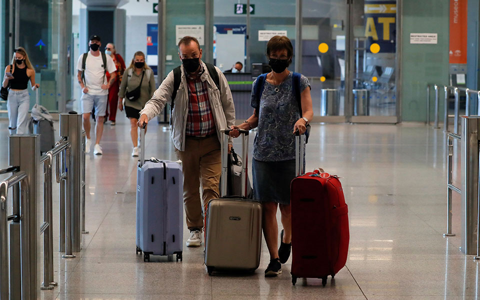 τουρισμός-αύξηση-των-εισπράξεων-371-από-561506224