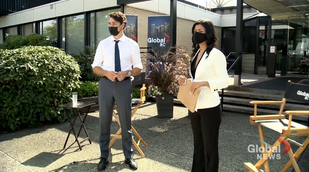 τριντό-η-αντίδρασή-του-σε-διαδηλωτή-πο-561499573