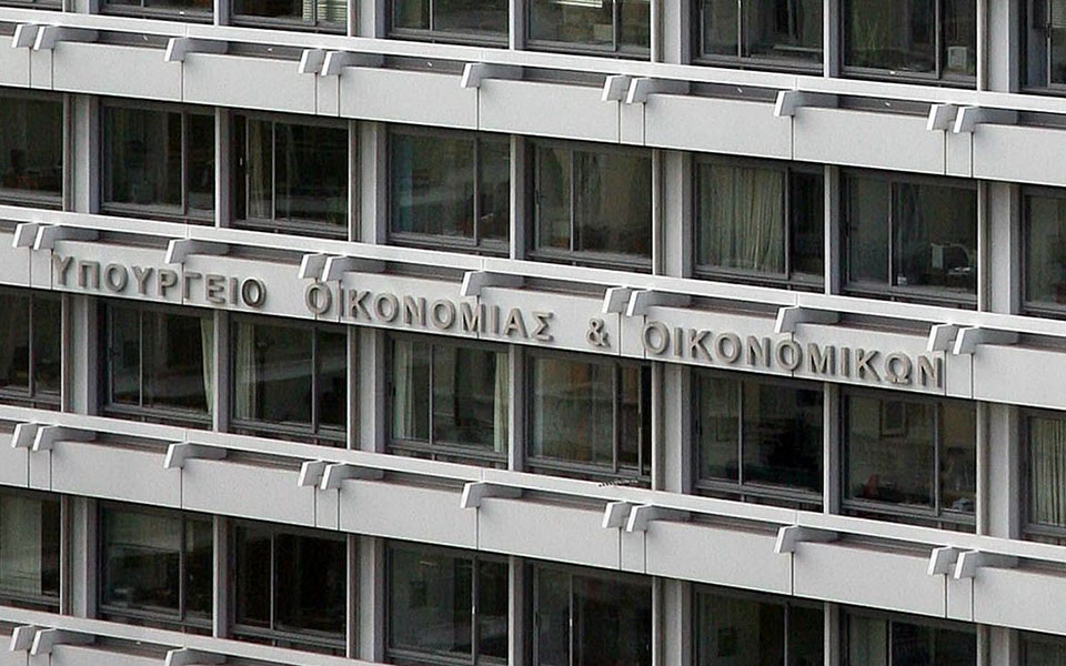 μέσα-σε-4-ημέρες-πρέπει-να-υποβληθούν-700-000-561488722