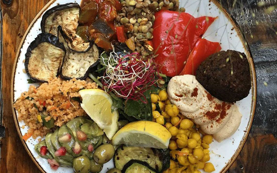 πανεπιστημιακά-κυλικεία-για-βίγκαν-κ-561481678