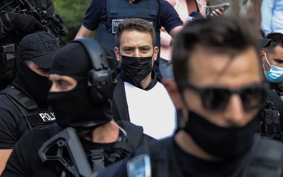 έγκλημα-στα-γλυκά-νερά-ηχητικό-ντοκου-561534550