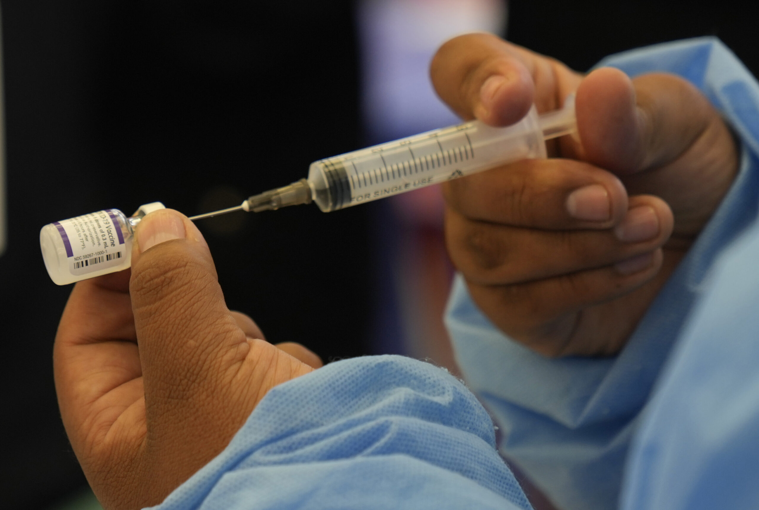 έρευνα-για-αναμνηστική-δόση-pfizer-μειώνει-561564442