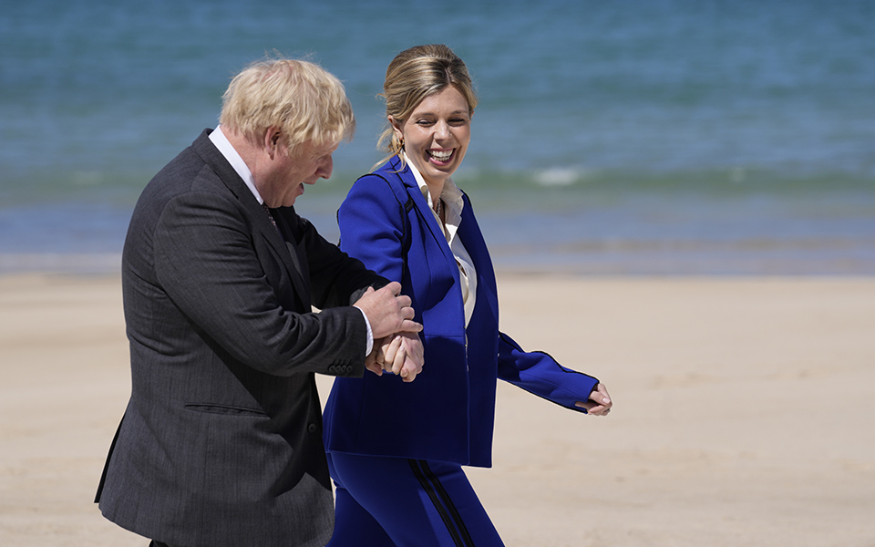 βρετανία-πολιτική-φουρτούνα-από-τις-561534145