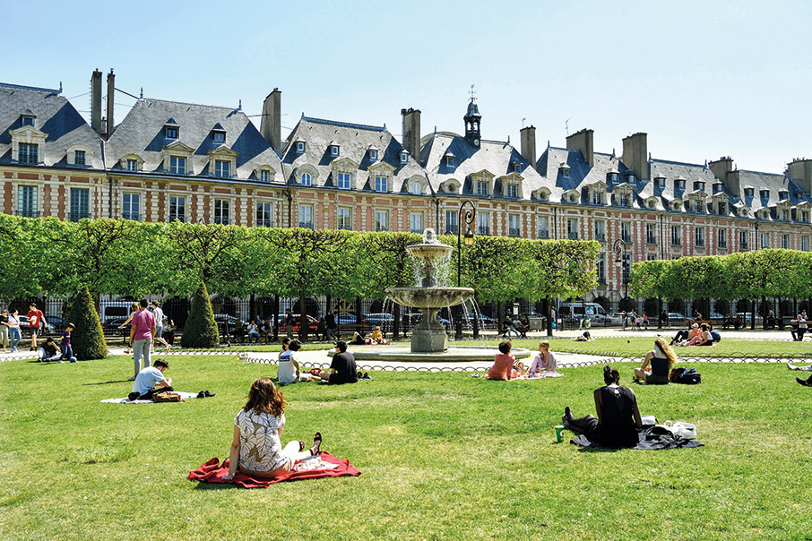 Φθινοπωρινό ραντεβού στο Παρίσι-1