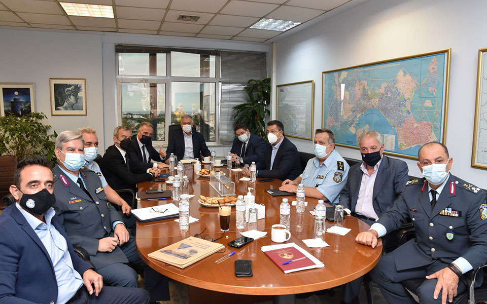 τ-θεοδωρικάκος-αυστηρή-εφαρμογή-των-μ-561532837