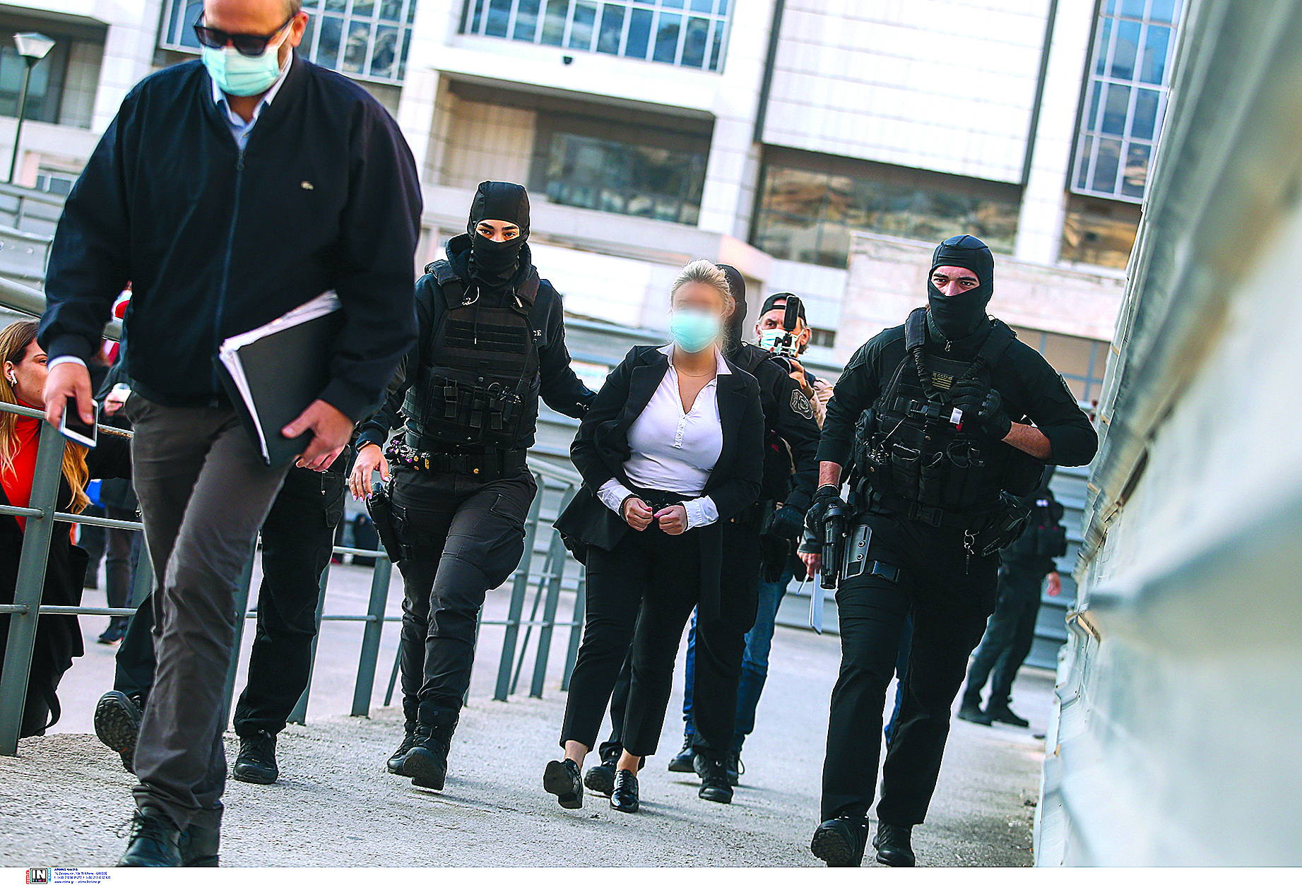 επίθεση-με-βιτριόλι-ζητάει-απόπειρα-561551053