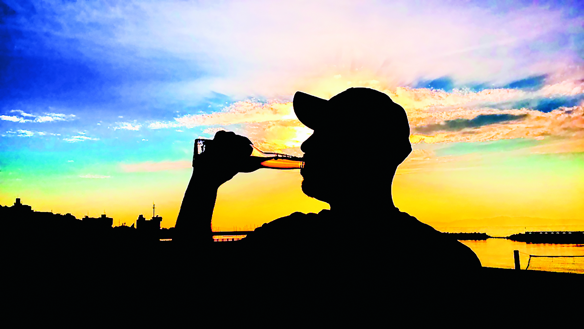 σαν-τον-τεχνίτη-που-φυσάει-το-γυαλί-561564016