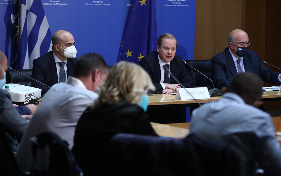 δίπλωμα-οδήγησης-τι-αλλάζει-στις-εξετ-561541330