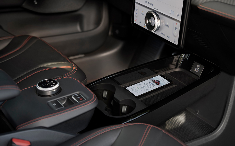 Ford Mustang Mach-E: Ηλεκτρική και ατίθαση-5