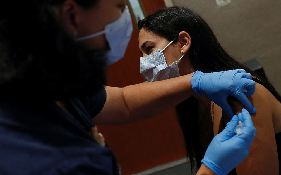 έρευνα-δίνουν-ώθηση-στους-εμβολιασμο-561533068