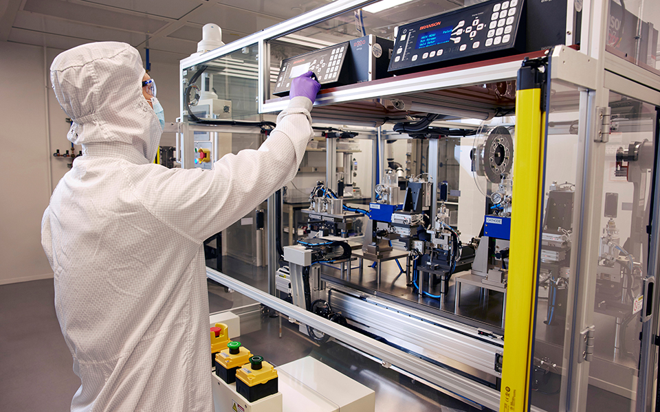 κορωνοϊός-ειδικό-εμβόλιο-κατά-της-μετ-561548611