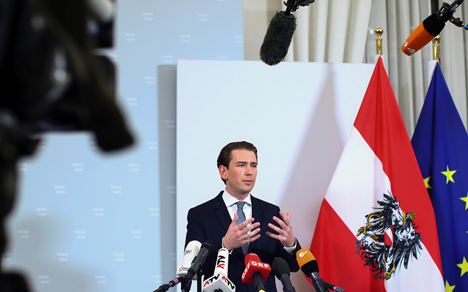 σεμπάστιαν-κουρτς-η-νέα-πτώση-του-παι-561532930