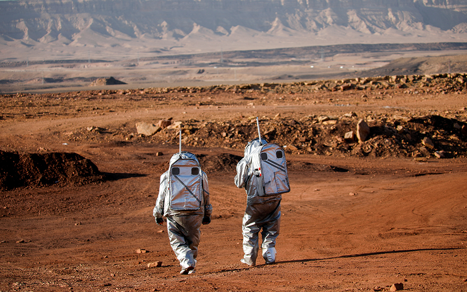 Διάστημα: Προσομοίωση της ζωής στον Άρη, σε βραχώδη κρατήρα στο Ισραήλ (εικόνες)-10