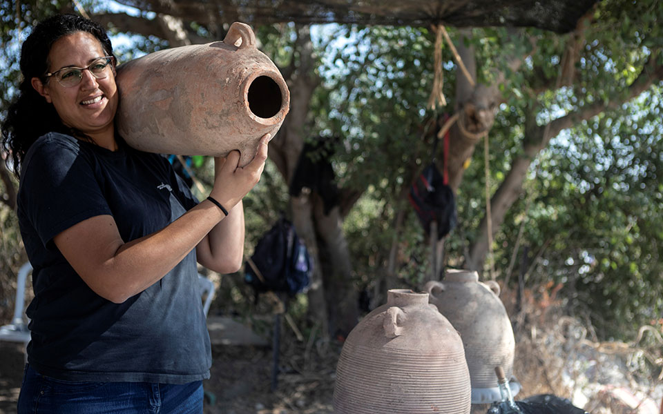 ισραήλ-στο-φως-το-μεγαλύτερο-οινοποιε-561534436