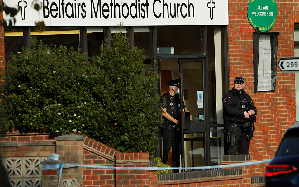 βρετανία-νεκρός-ο-βουλευτής-των-συντη-561541489