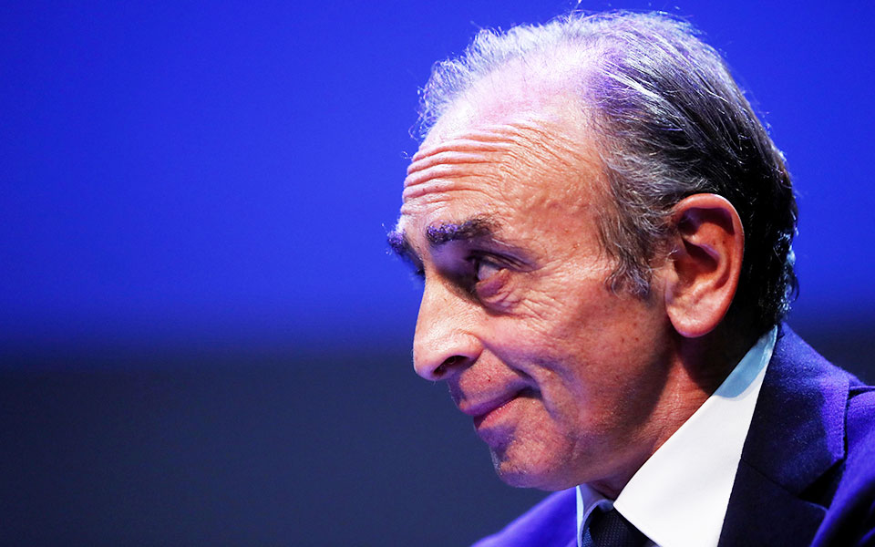 με-ιδέες-του-30-πολιτεύεται-ο-γάλλος-τ-561547177