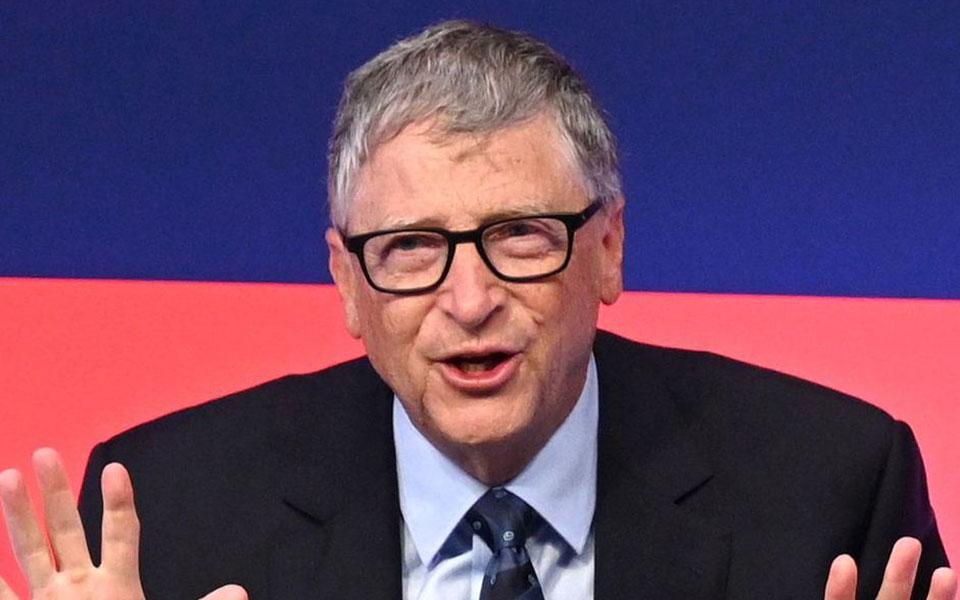 στο-φως-η-ανάρμοστη-συμπεριφορά-του-μπ-561548596