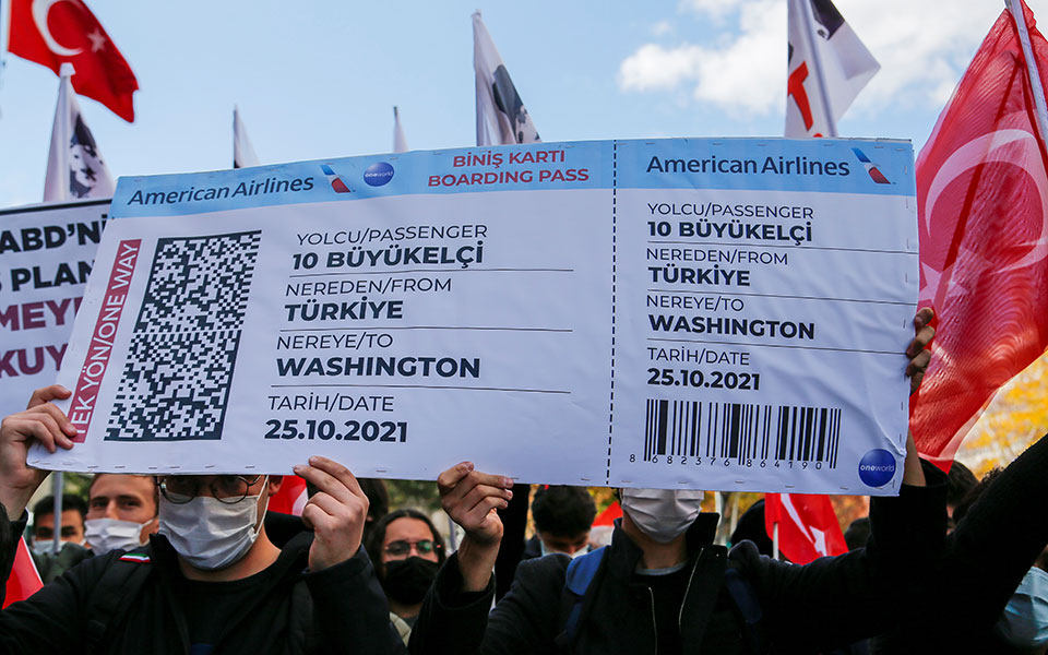 υπόθεση-καβαλά-προς-εκτόνωση-η-διπλωμ-561556393