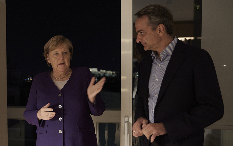 άγκελα-μέρκελ-έφτασε-στην-αθήνα-η-γερμ-561561472