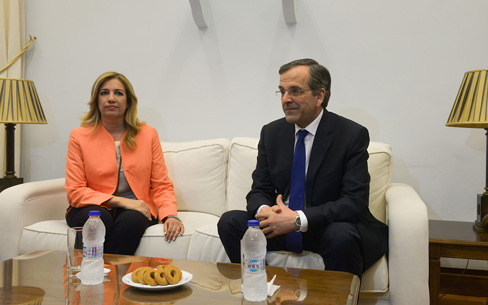 σαμαράς-για-γεννηματά-έφυγε-όπως-έζη-561556030