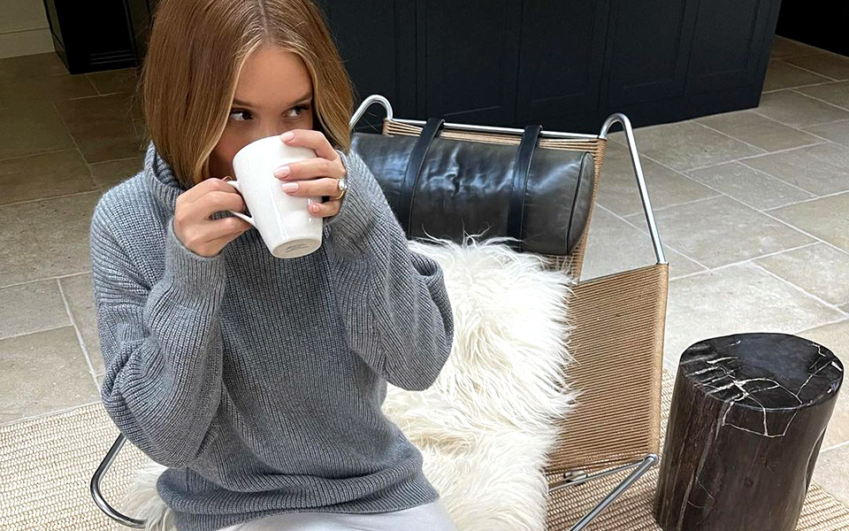 γκρι-πουλόβερ-θα-το-φορέσουμε-όπως-η-rosie-huntin-561550288