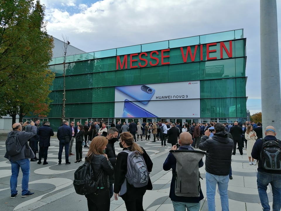 Huawei: Ευρωπαϊκή πρεμιέρα για το smartphone nova 9-1