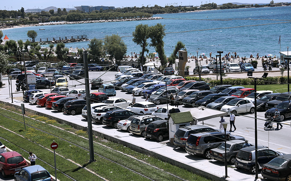 απογείωση-airbnb-και-ενοικίων-στο-παραλιακ-561554692